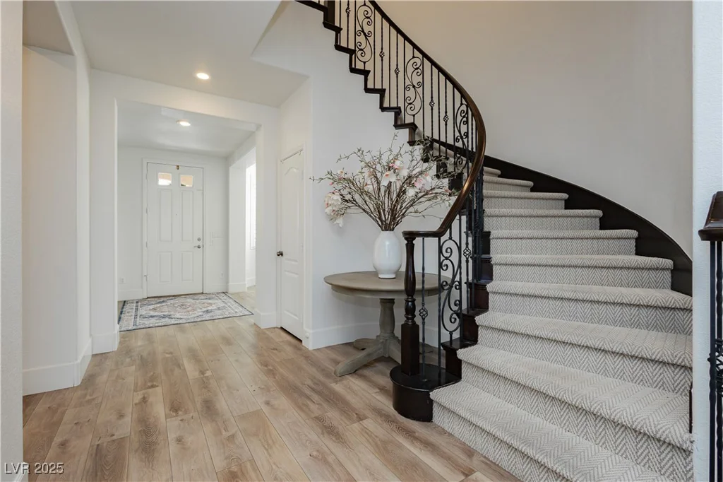 29 Blue Valley, Henderson, NV 89002