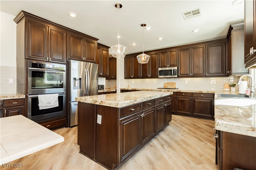 29 Blue Valley, Henderson, NV 89002
