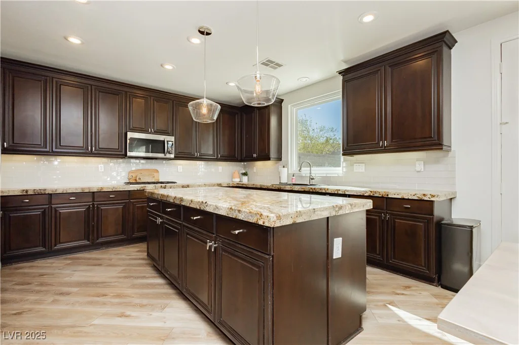 29 Blue Valley, Henderson, NV 89002