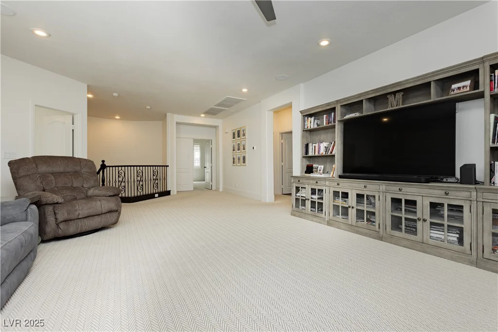 29 Blue Valley, Henderson, NV 89002