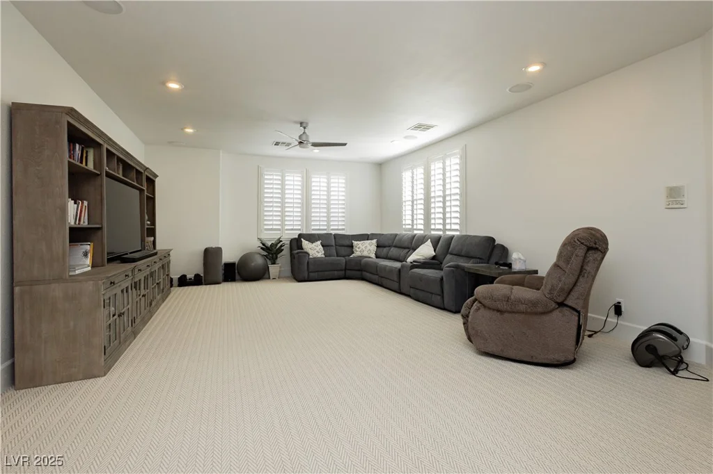 29 Blue Valley, Henderson, NV 89002