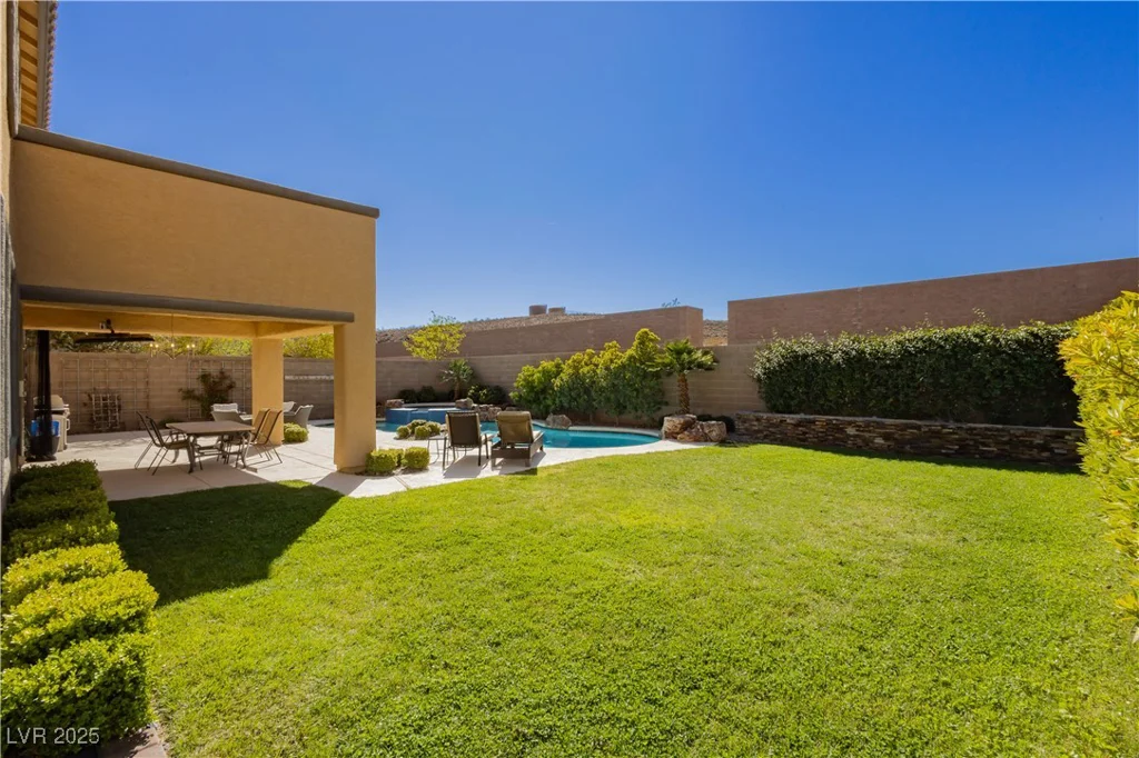 29 Blue Valley, Henderson, NV 89002