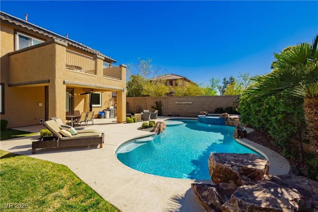 29 Blue Valley, Henderson, NV 89002