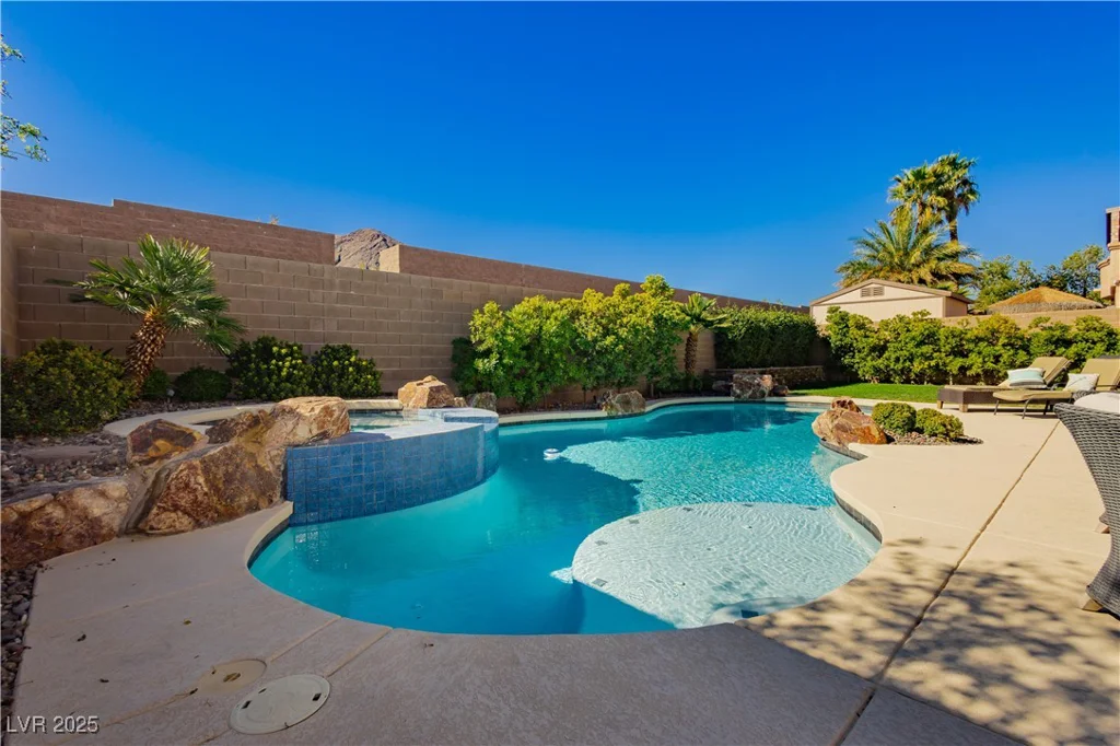 29 Blue Valley, Henderson, NV 89002
