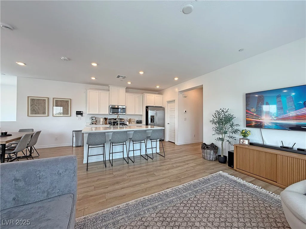 7308 Decatur, Las Vegas, NV 89131