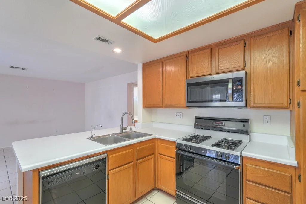 1432 WALSTONE, North Las Vegas, NV 89031