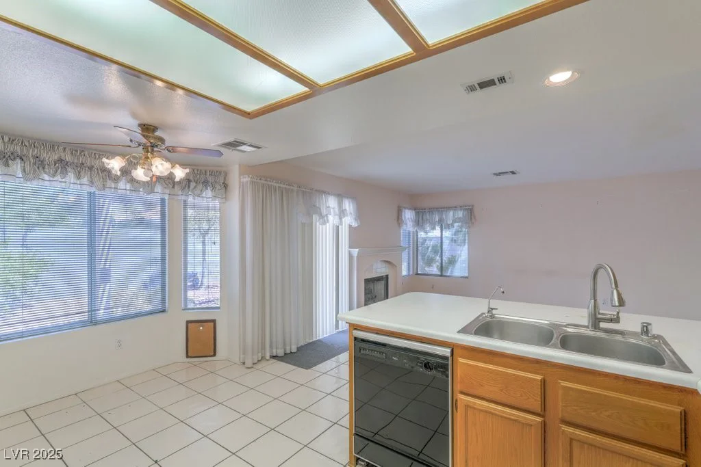 1432 WALSTONE, North Las Vegas, NV 89031