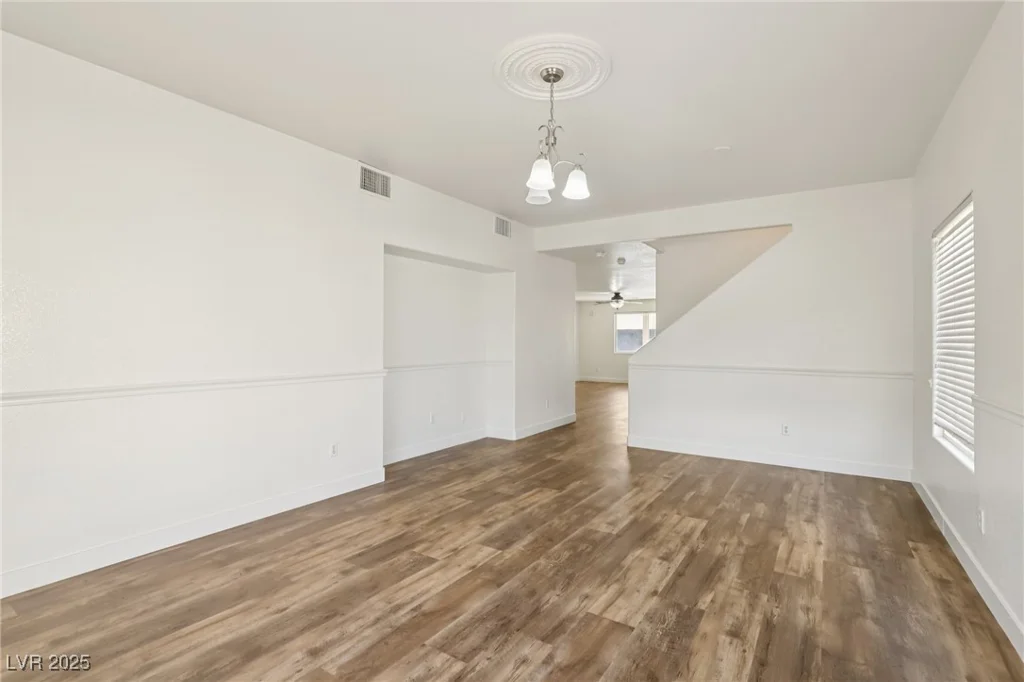 5501 Leadville, Las Vegas, NV 89130