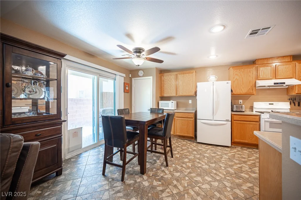 121 Snow Dome, North Las Vegas, NV 89031