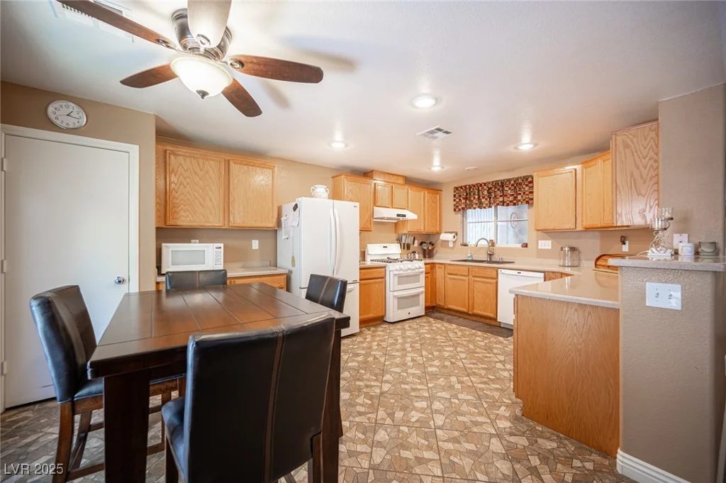 121 Snow Dome, North Las Vegas, NV 89031