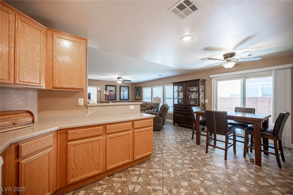 121 Snow Dome, North Las Vegas, NV 89031