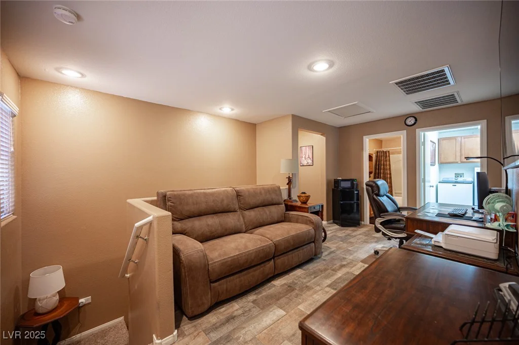 121 Snow Dome, North Las Vegas, NV 89031