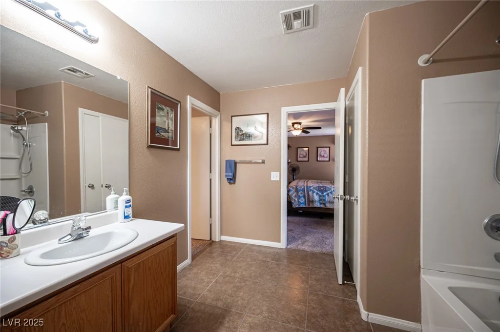 121 Snow Dome, North Las Vegas, NV 89031