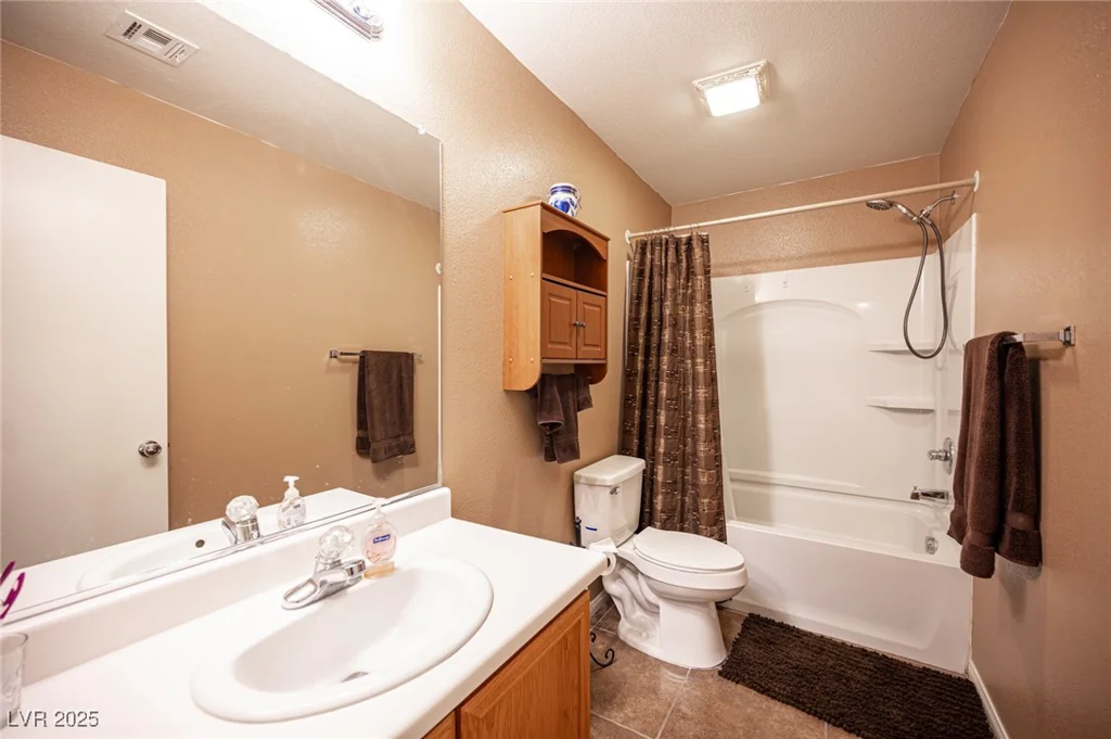 121 Snow Dome, North Las Vegas, NV 89031