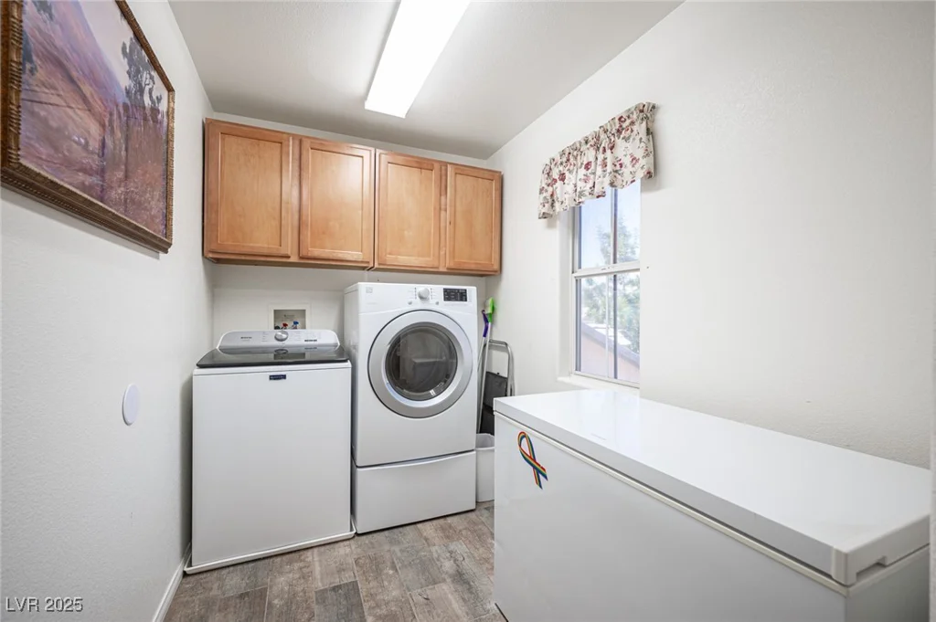 121 Snow Dome, North Las Vegas, NV 89031