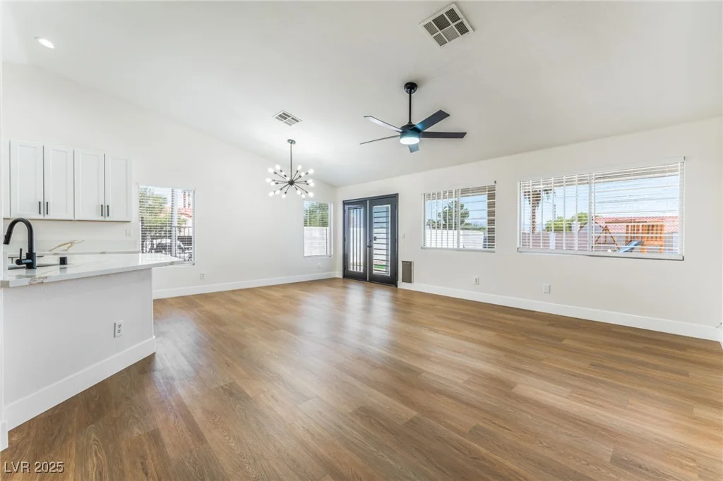 4122 Lightfoot, North Las Vegas, NV 89032