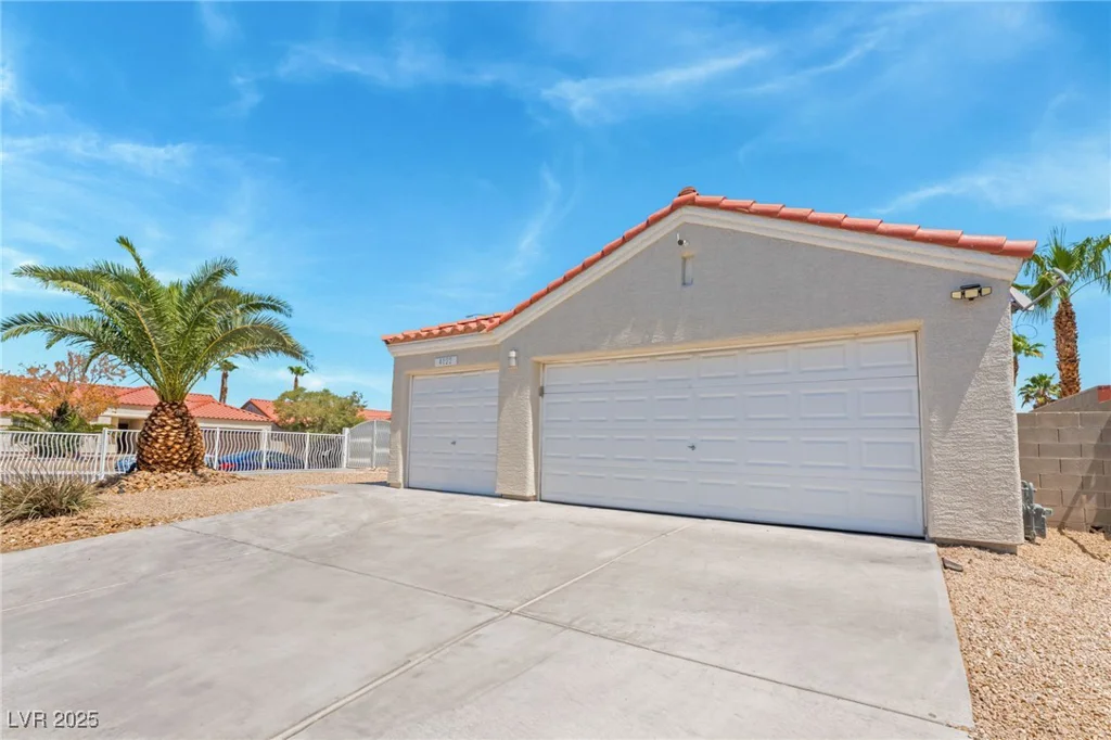 4122 Lightfoot, North Las Vegas, NV 89032
