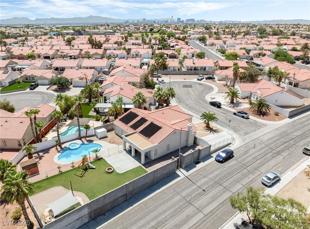 4122 Lightfoot, North Las Vegas, NV 89032