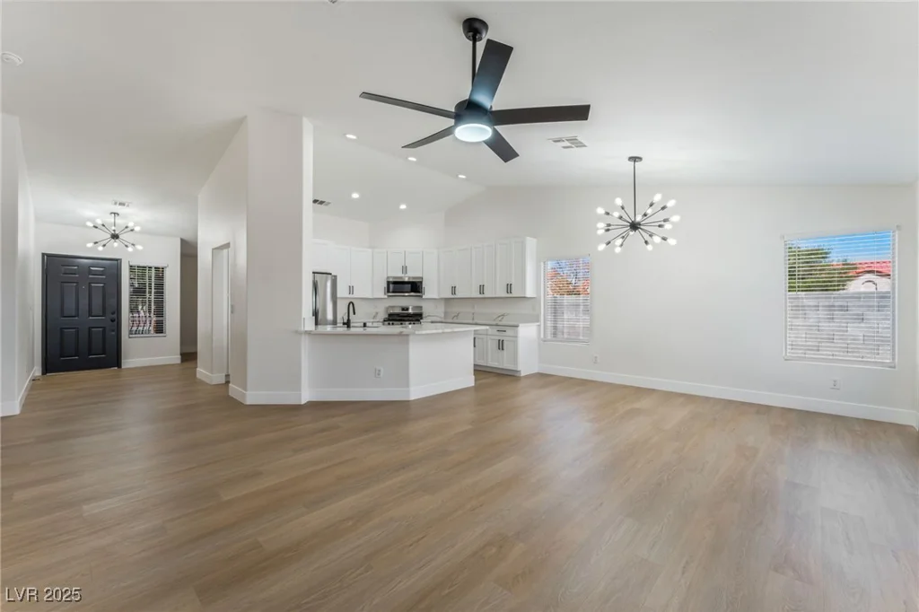 4122 Lightfoot, North Las Vegas, NV 89032