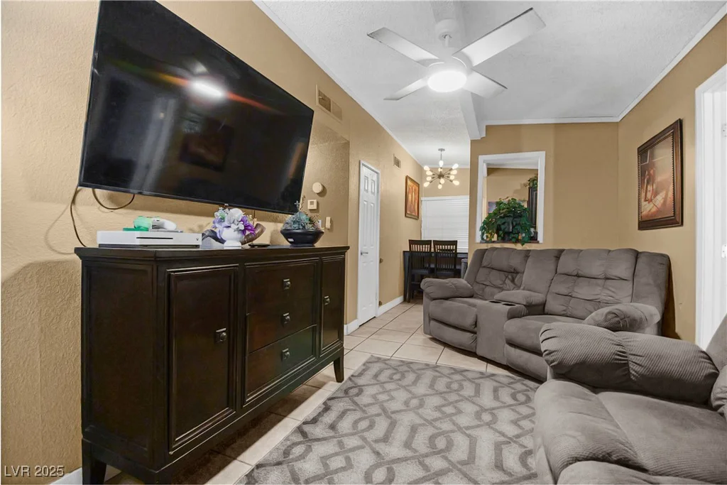 2837 Hickey, North Las Vegas, NV 89030