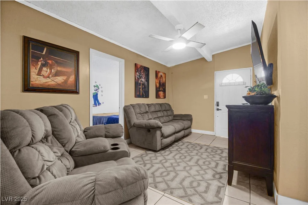 2837 Hickey, North Las Vegas, NV 89030