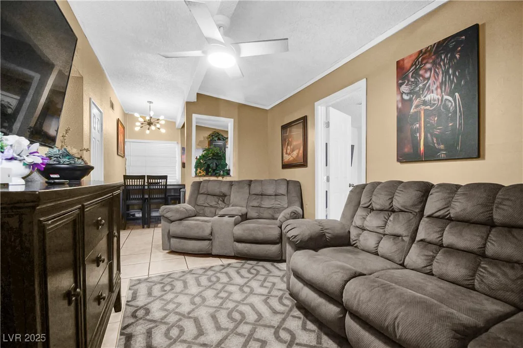 2837 Hickey, North Las Vegas, NV 89030