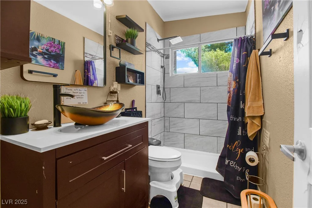 2837 Hickey, North Las Vegas, NV 89030