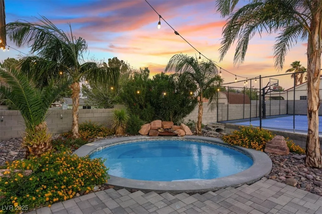 7445 Camero, Las Vegas, NV 89113