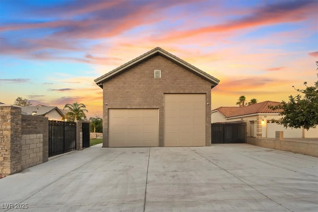 7445 Camero, Las Vegas, NV 89113