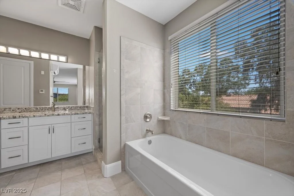7140 La Cienega, Las Vegas, NV 89119