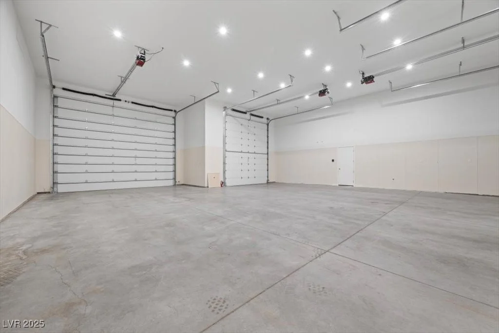 7140 La Cienega, Las Vegas, NV 89119
