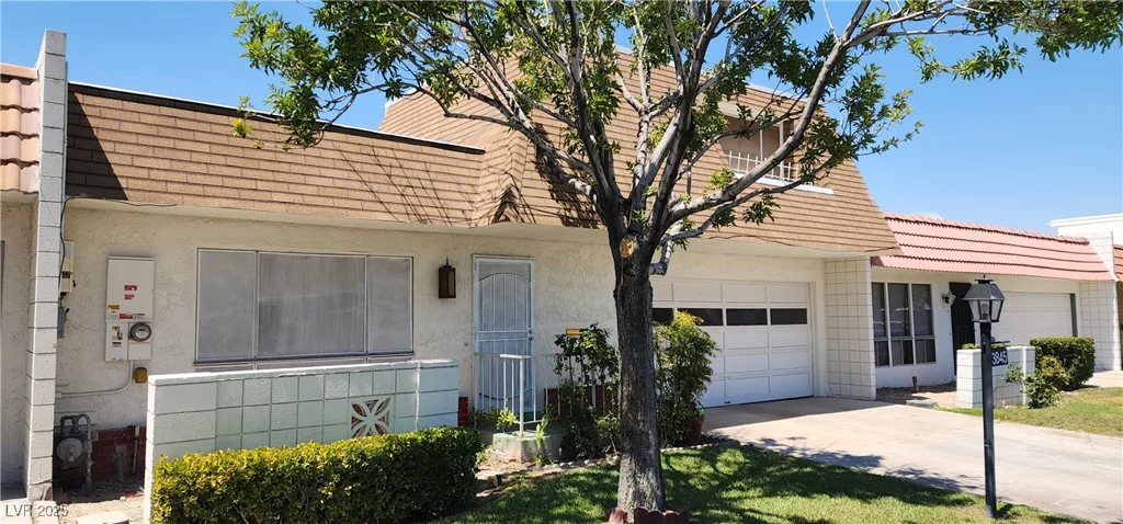 3845 Cavalry, Las Vegas, NV 89121