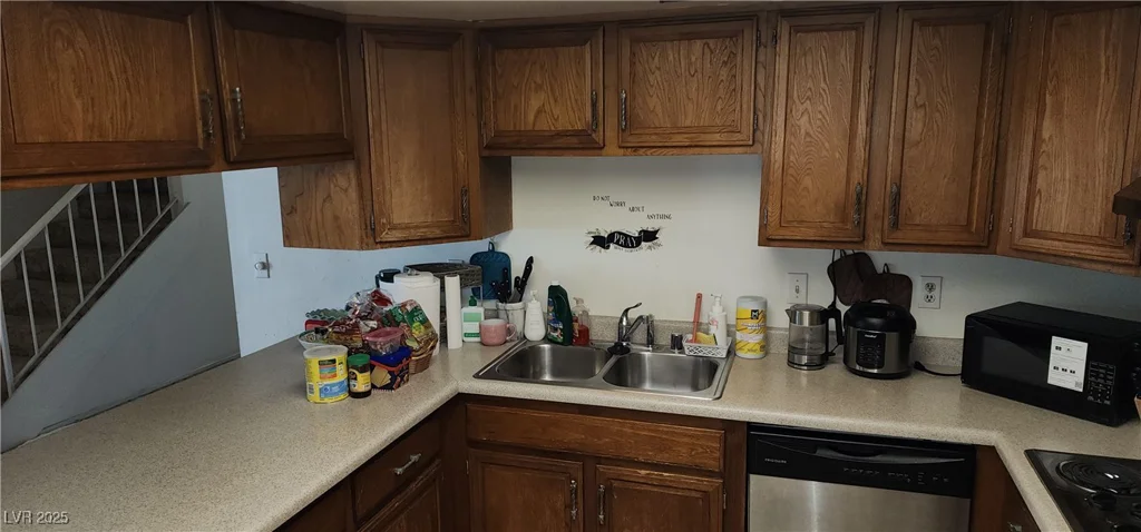 3845 Cavalry, Las Vegas, NV 89121