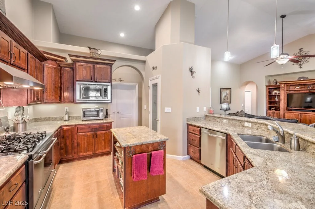 5701 Mary Lou, Pahrump, NV 89061