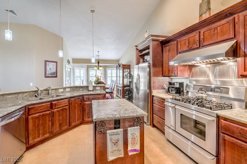 5701 Mary Lou, Pahrump, NV 89061