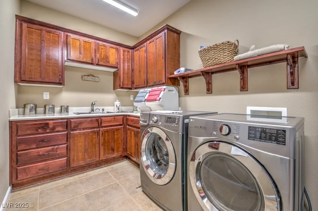 5701 Mary Lou, Pahrump, NV 89061