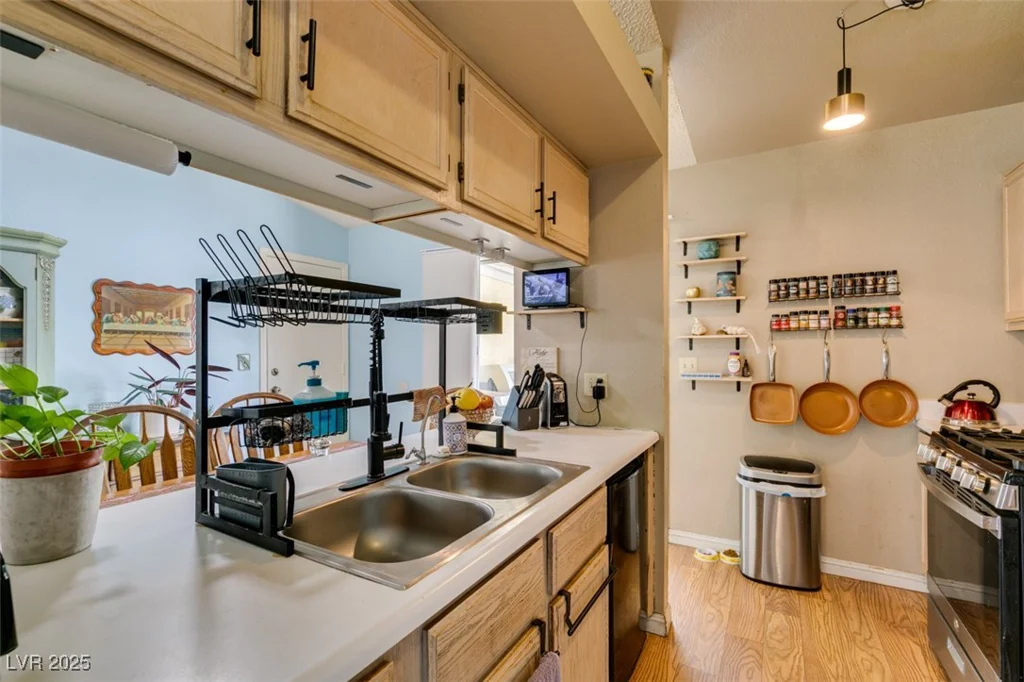 3854 Twinkle Star, Las Vegas, NV 89115