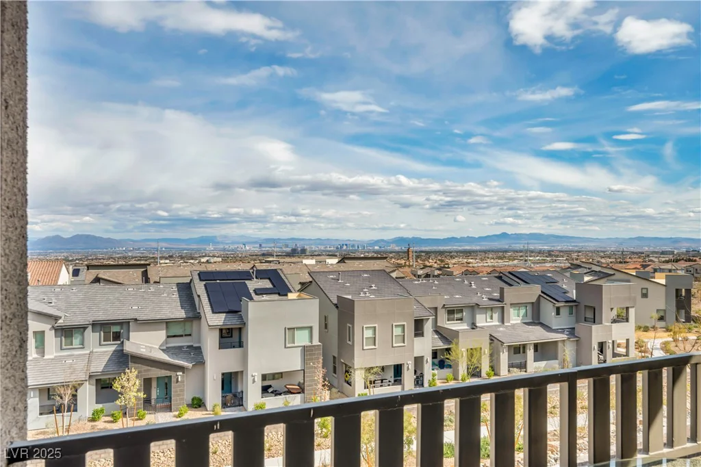 500 Pear Lake St, Las Vegas, NV 89138