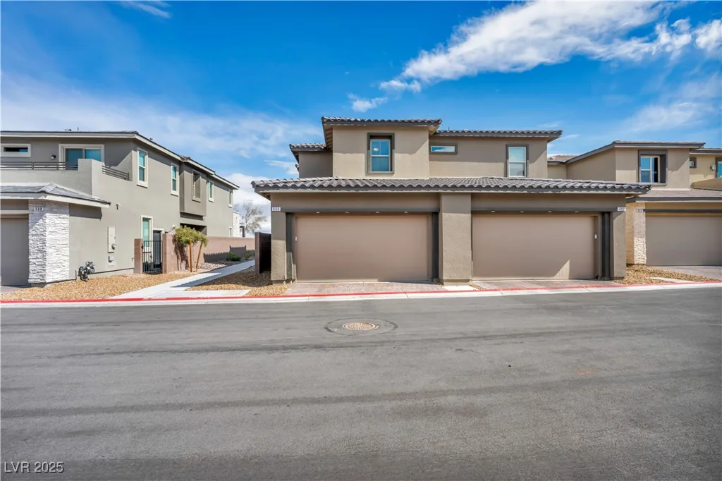500 Pear Lake St, Las Vegas, NV 89138