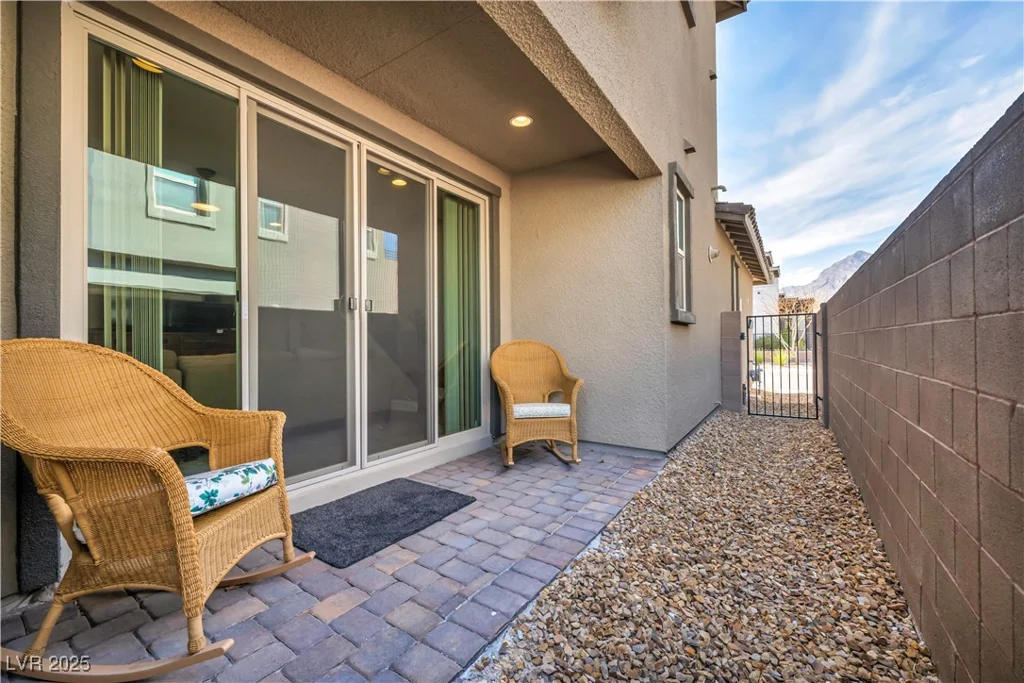 500 Pear Lake St, Las Vegas, NV 89138