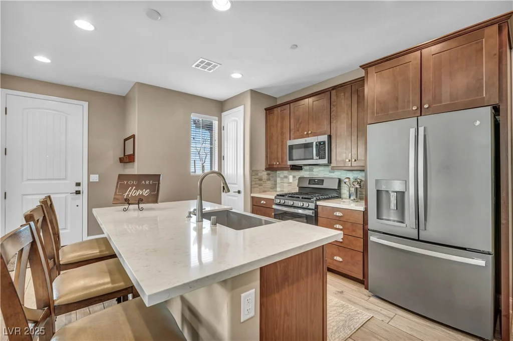 500 Pear Lake St, Las Vegas, NV 89138