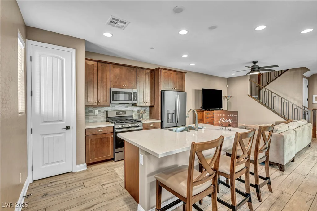 500 Pear Lake St, Las Vegas, NV 89138