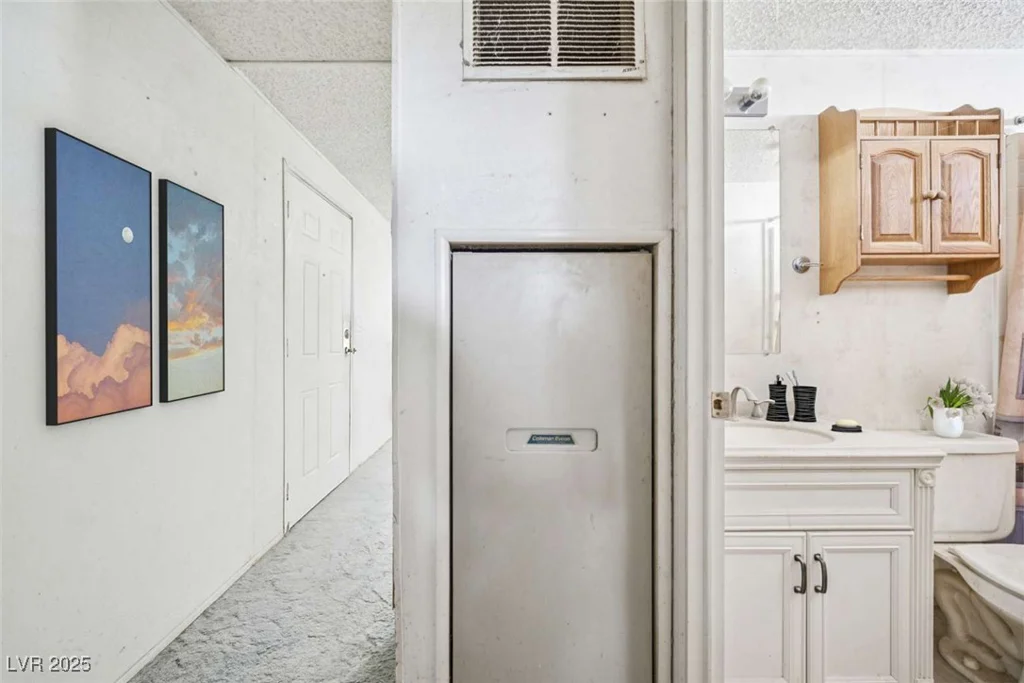3390 Hardy, Pahrump, NV 89048