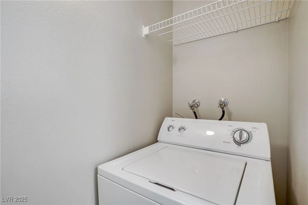 8000 Badura, Las Vegas, NV 89113