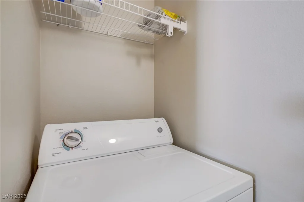 8000 Badura, Las Vegas, NV 89113