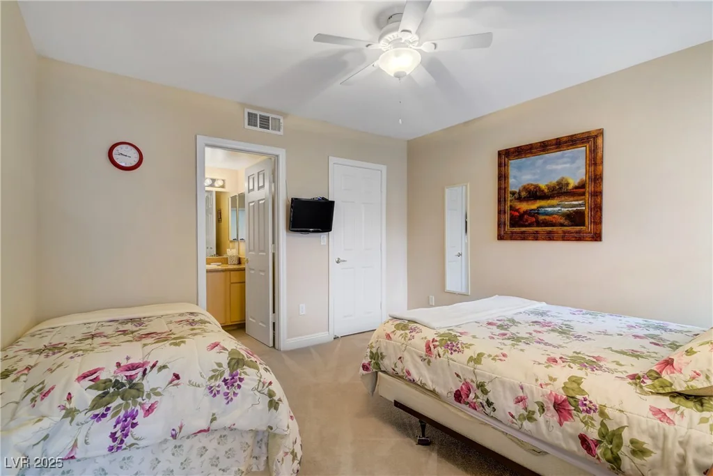 8000 Badura, Las Vegas, NV 89113