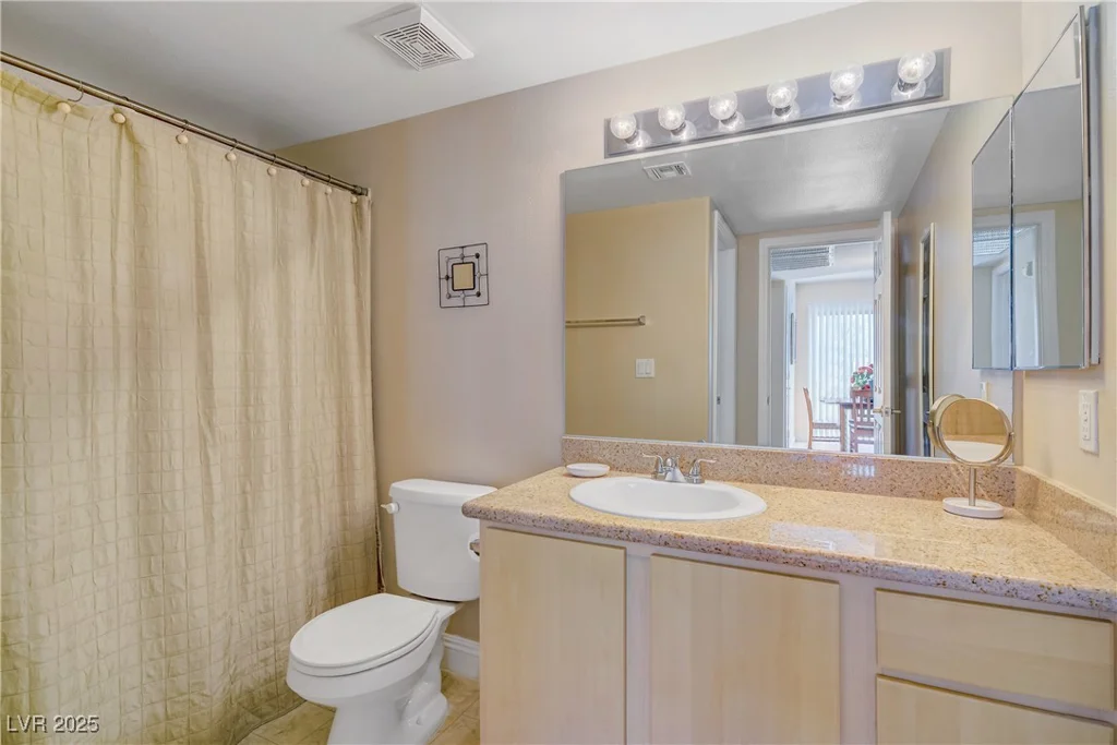 8000 Badura, Las Vegas, NV 89113
