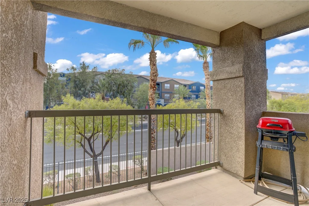 8000 Badura, Las Vegas, NV 89113
