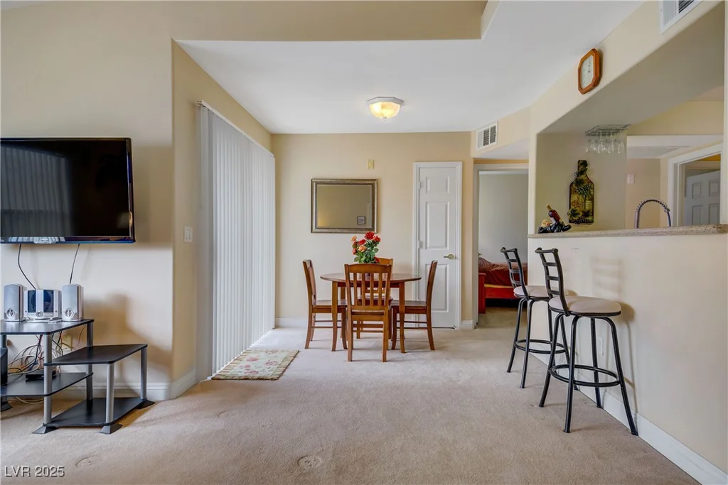 8000 Badura, Las Vegas, NV 89113