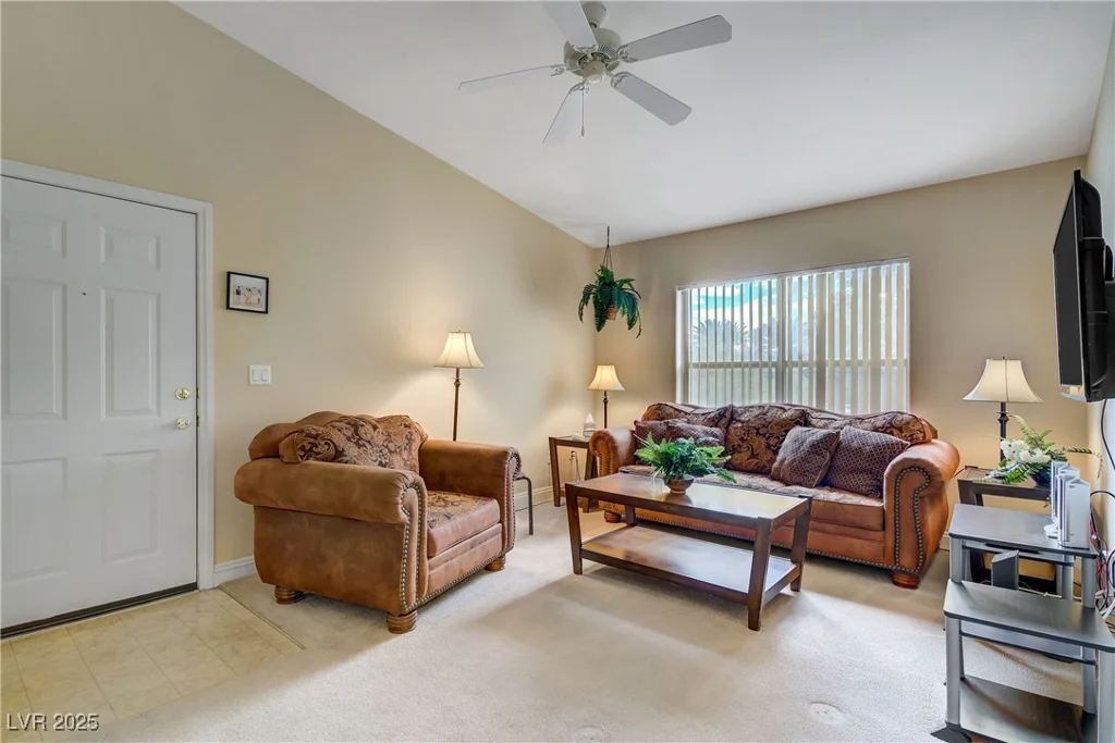 8000 Badura, Las Vegas, NV 89113